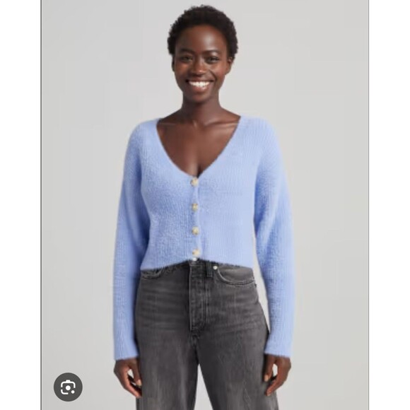 Bershka Sweater Womens Medium Blue Fuzzy Cropped Button Cardigan Soft Cozy Knit - Picture 1 of 8